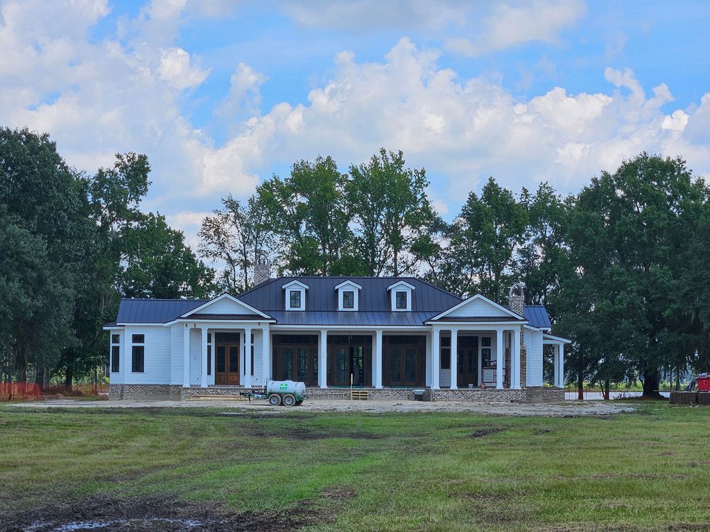 210 Oyster Catcher Lane, Ravenel, SC 29470