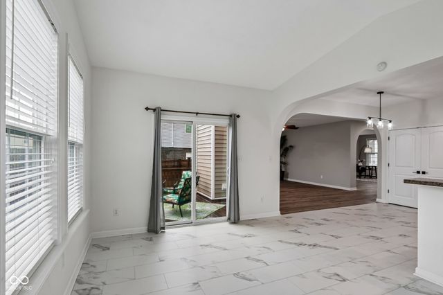 8644 N Deer Crossing Boulevard, Mccordsville, IN 46055