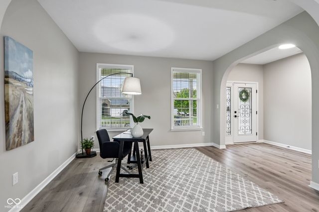 8644 N Deer Crossing Boulevard, Mccordsville, IN 46055