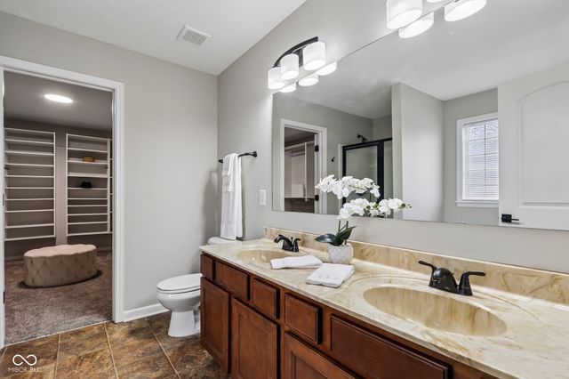 8644 N Deer Crossing Boulevard, Mccordsville, IN 46055