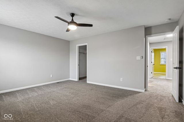 8644 N Deer Crossing Boulevard, Mccordsville, IN 46055