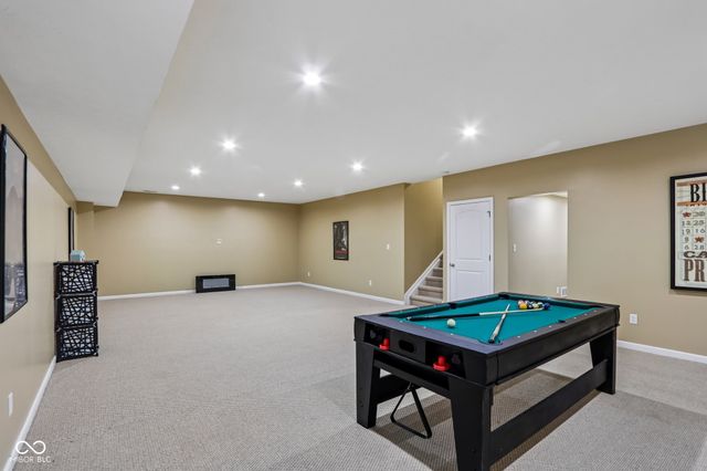 8644 N Deer Crossing Boulevard, Mccordsville, IN 46055