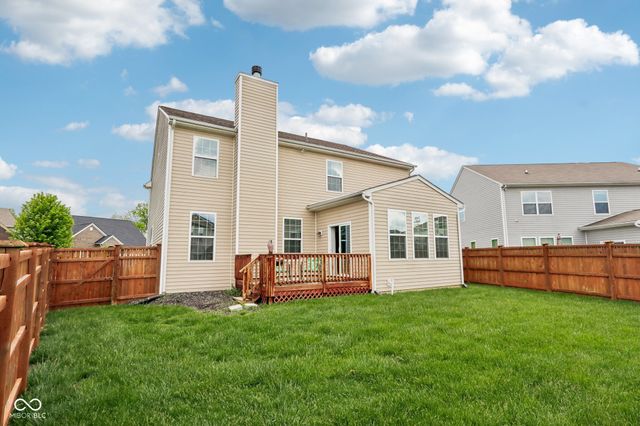 8644 N Deer Crossing Boulevard, Mccordsville, IN 46055