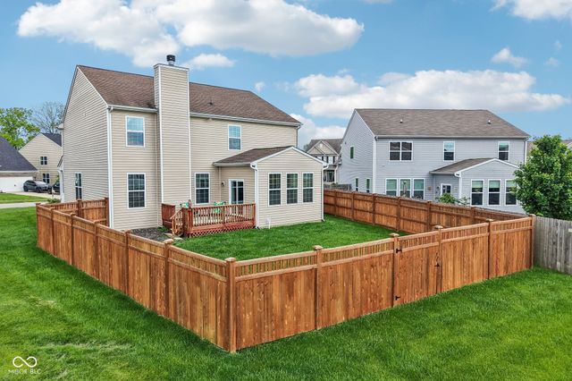 8644 N Deer Crossing Boulevard, Mccordsville, IN 46055