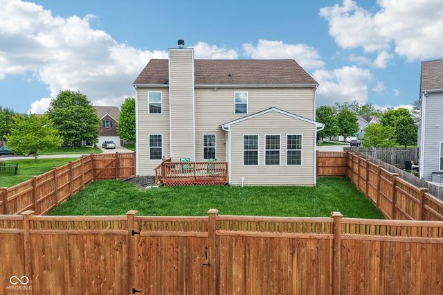 8644 N Deer Crossing Boulevard, Mccordsville, IN 46055