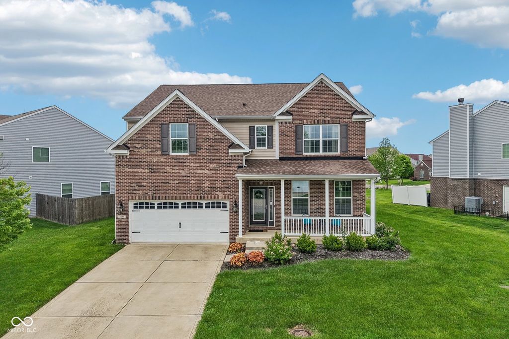 8644 N Deer Crossing Boulevard, Mccordsville, IN 46055
