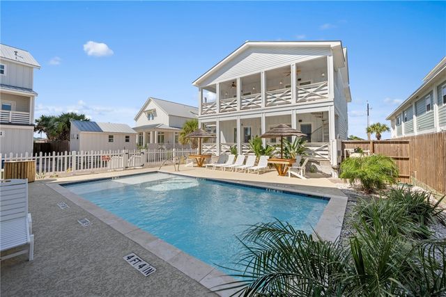 3087 S 11th St 300, Port Aransas, TX 78373