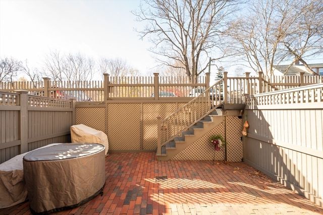 27R West St 4, Beverly, MA 01915