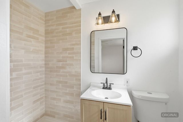 505 W Pico Avenue, Clovis, CA 93612