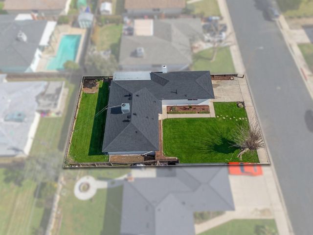 505 W Pico Avenue, Clovis, CA 93612