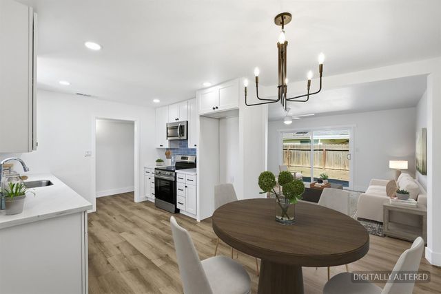 505 W Pico Avenue, Clovis, CA 93612