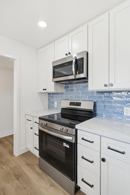 Image 9 of property listing at 505 W Pico Avenue, Clovis, CA 93612