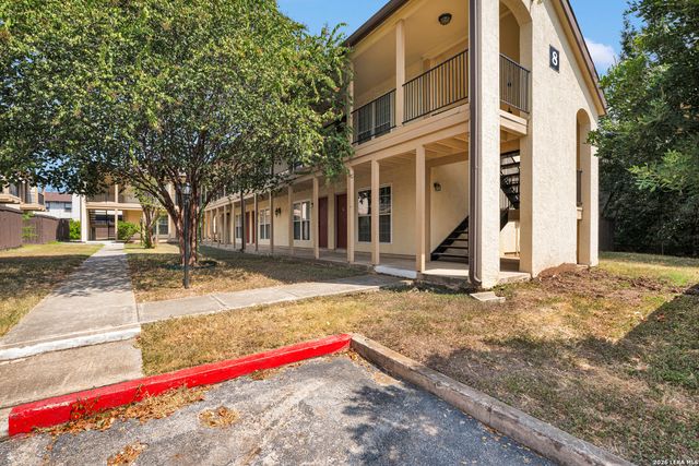 8702 Village Dr Apt 814, San Antonio, TX 78217