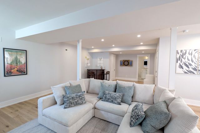 533 Woods Hole Road B102, Falmouth, MA 02540