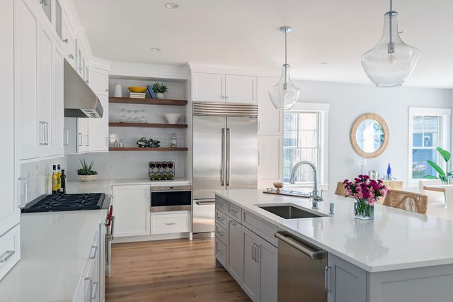 533 Woods Hole Road B102, Falmouth, MA 02540