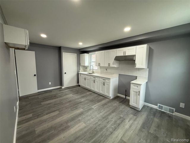 17694 Teppert Street, Detroit, MI 48234