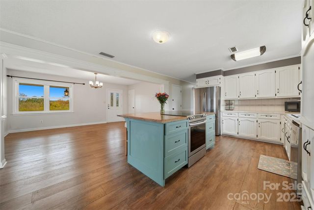 179 Kiziah Lane, Hickory, NC 28601