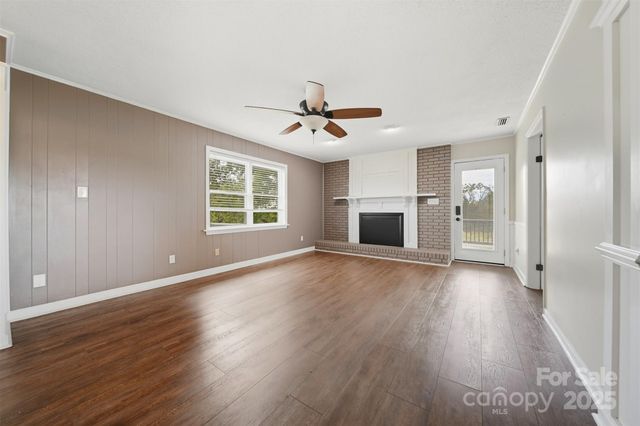 179 Kiziah Lane, Hickory, NC 28601