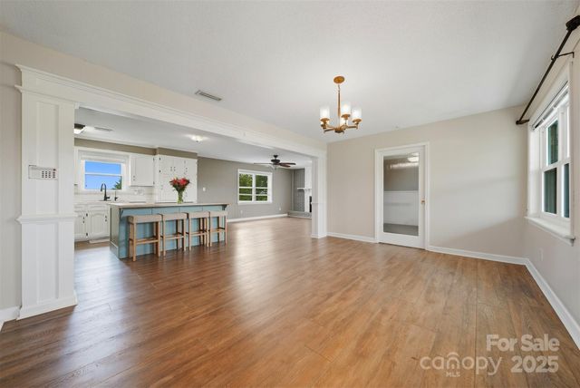 179 Kiziah Lane, Hickory, NC 28601