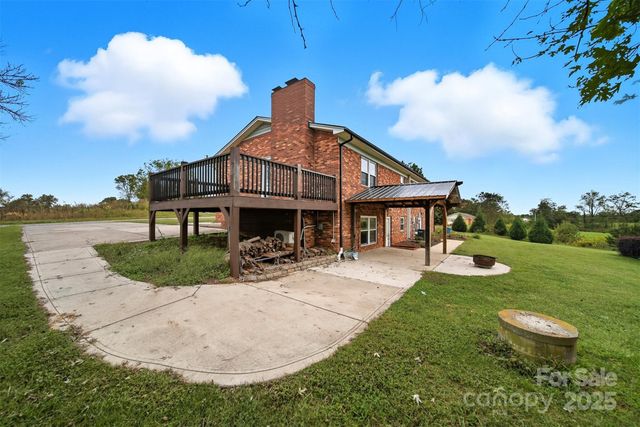 179 Kiziah Lane, Hickory, NC 28601