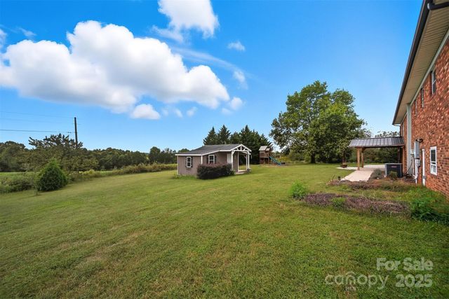179 Kiziah Lane, Hickory, NC 28601