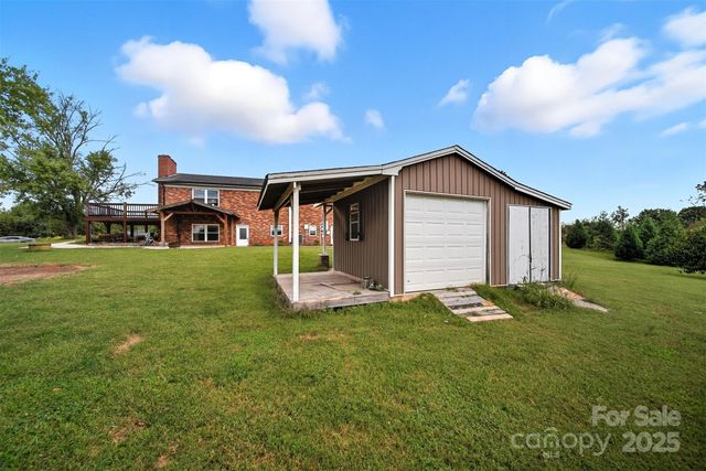 179 Kiziah Lane, Hickory, NC 28601