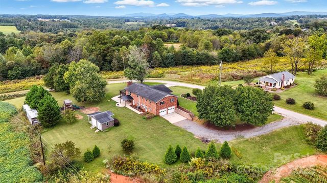 179 Kiziah Lane, Hickory, NC 28601