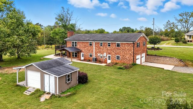 179 Kiziah Lane, Hickory, NC 28601