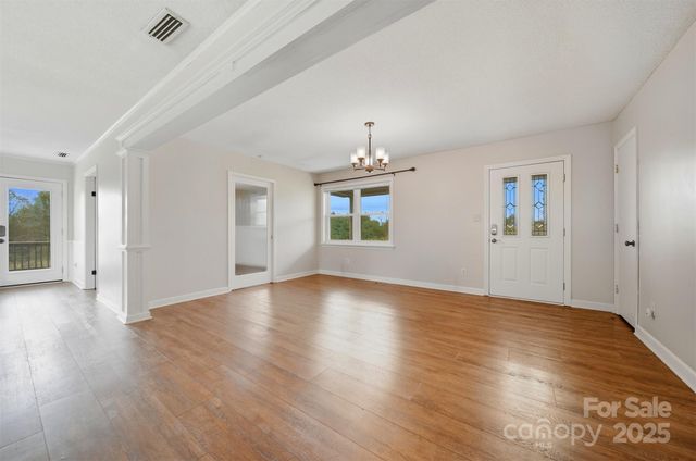 179 Kiziah Lane, Hickory, NC 28601