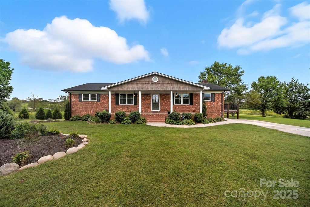 179 Kiziah Lane, Hickory, NC 28601