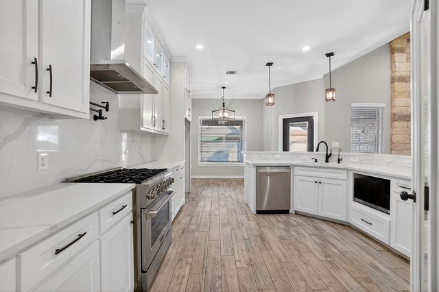 1608 Holloway Ave, Midland, TX 79701