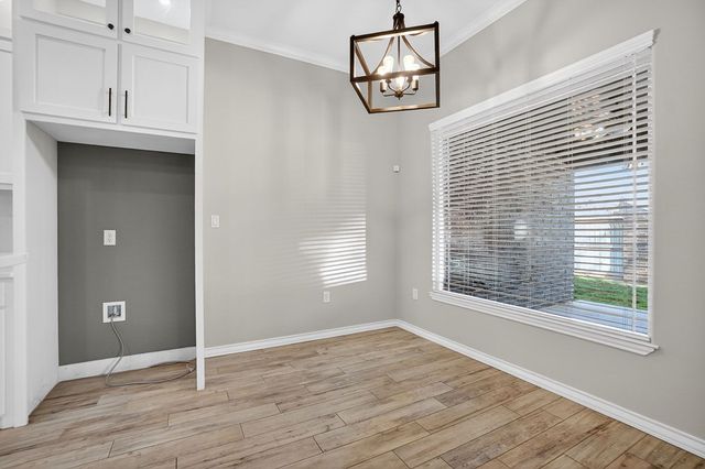 1608 Holloway Ave, Midland, TX 79701