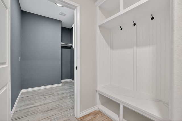 1608 Holloway Ave, Midland, TX 79701