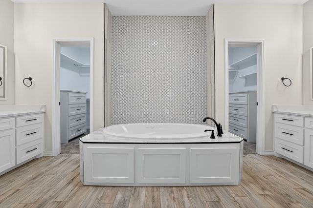 1608 Holloway Ave, Midland, TX 79701