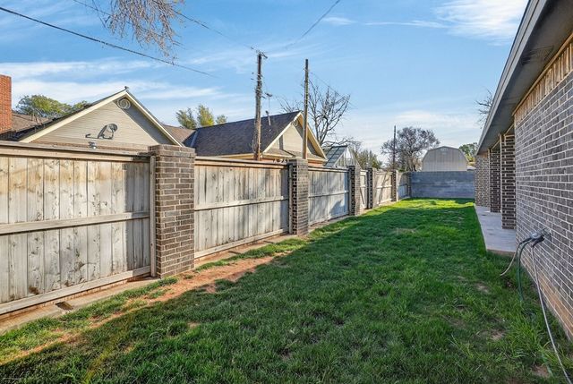 1608 Holloway Ave, Midland, TX 79701