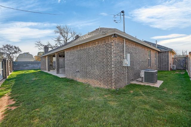 1608 Holloway Ave, Midland, TX 79701