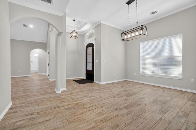 1608 Holloway Ave, Midland, TX 79701