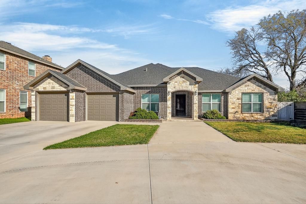 1608 Holloway Ave, Midland, TX 79701