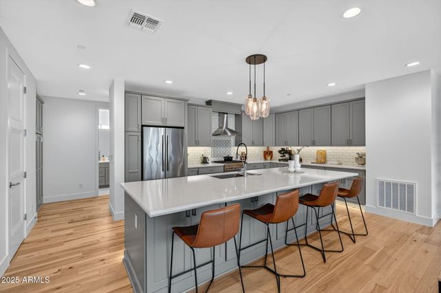 4525 N 40TH Street 7, Phoenix, AZ 85018