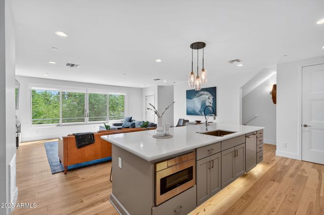 4525 N 40TH Street 7, Phoenix, AZ 85018