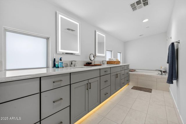 4525 N 40TH Street 7, Phoenix, AZ 85018