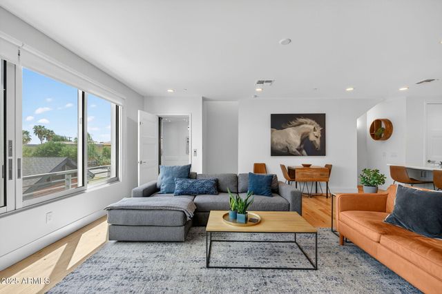 4525 N 40TH Street 7, Phoenix, AZ 85018