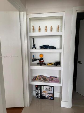 2500 Parkview Dr 2518, Hallandale Beach, FL 33009