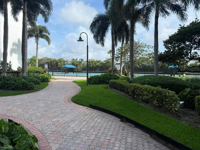 2500 Parkview Dr 2518, Hallandale Beach, FL 33009