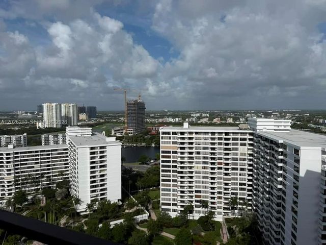 2500 Parkview Dr 2518, Hallandale Beach, FL 33009