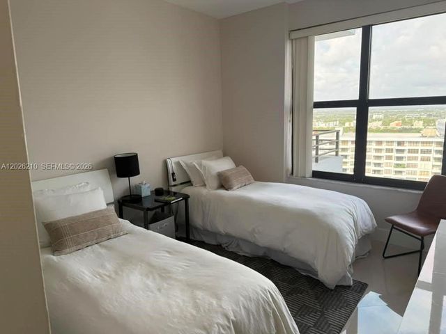 2500 Parkview Dr 2518, Hallandale Beach, FL 33009