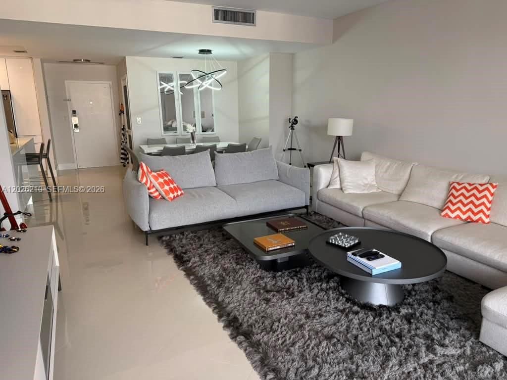 2500 Parkview Dr 2518, Hallandale Beach, FL 33009