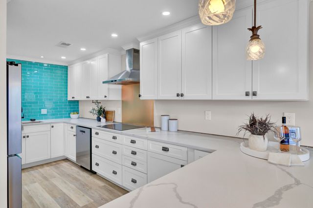 150 Wappoo Creek Drive 11, Charleston, SC 29412