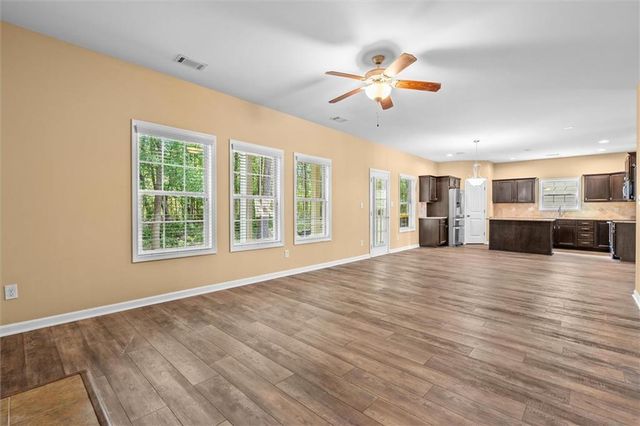 103 Cliffhaven Circle, Newnan, GA 30263