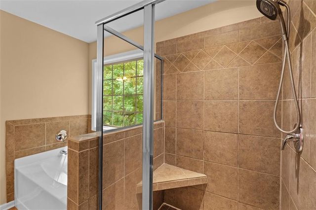 103 Cliffhaven Circle, Newnan, GA 30263